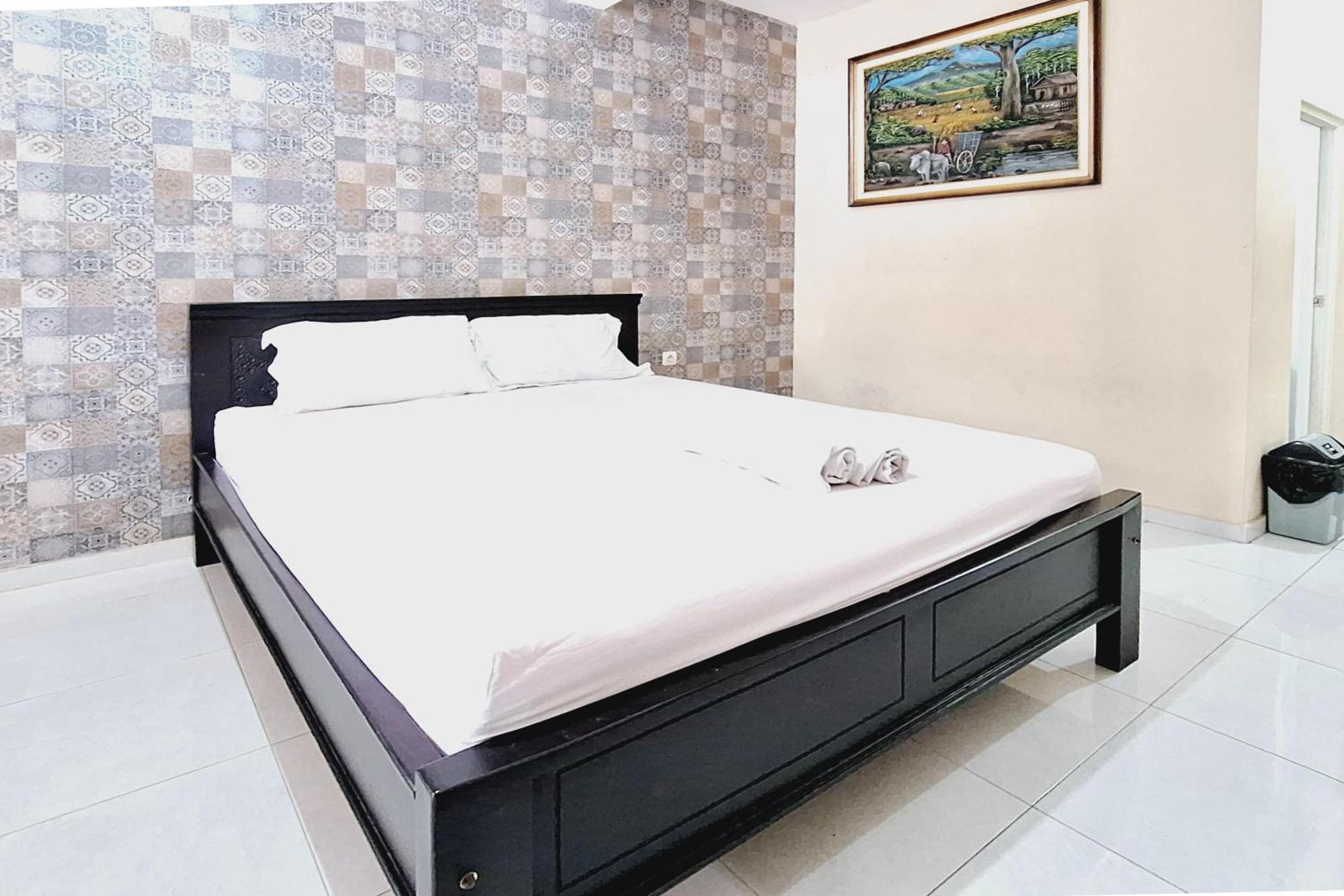 Villa Bukit Bunga Syariah Redpartner Pacet Mojokerto Екстер'єр фото